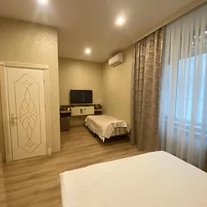 Отель Midcity